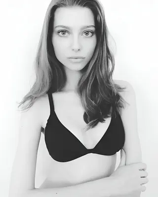 Anna Zasada photo 10 — Blue, Caucasian