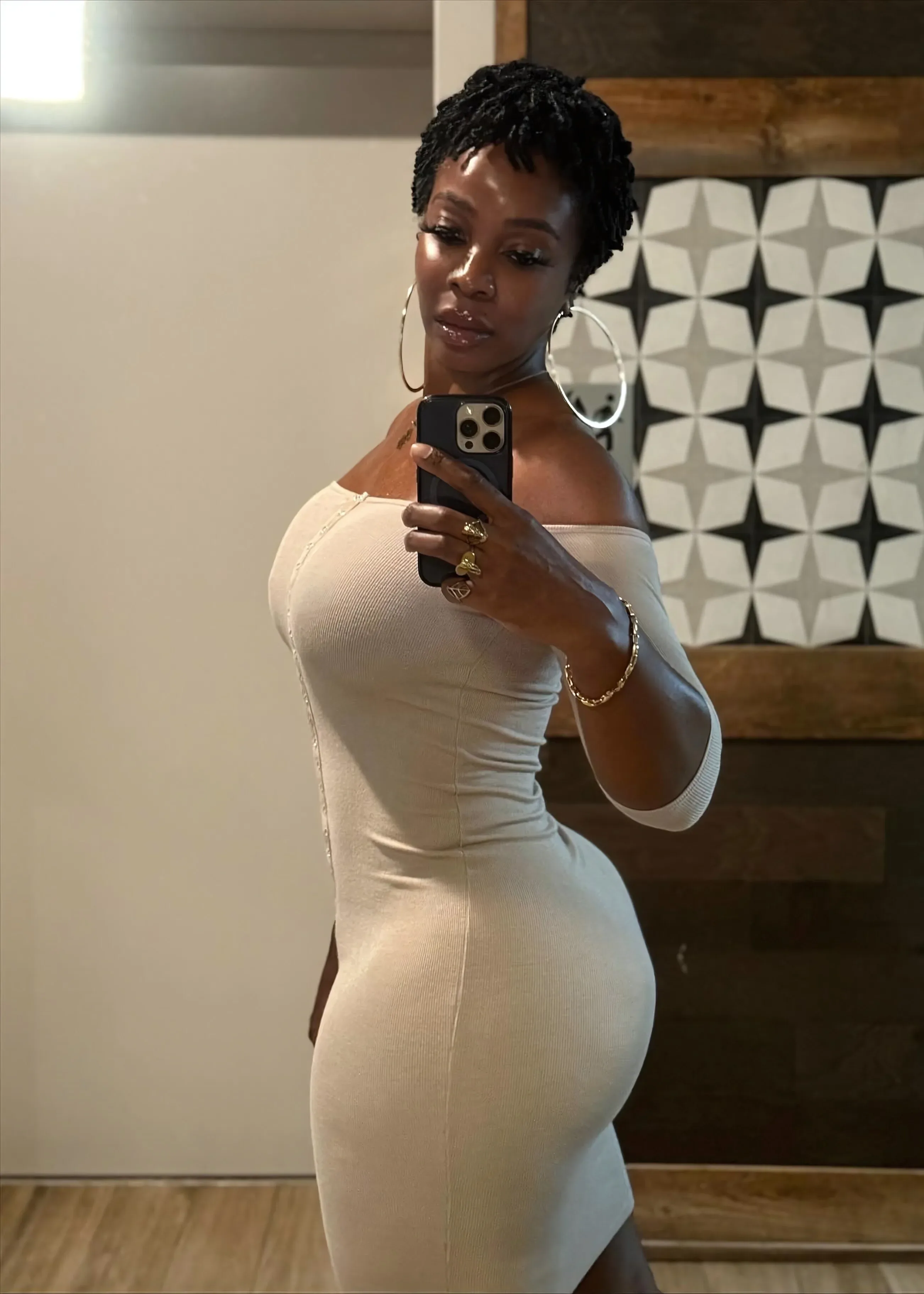 Anowa Adjah photo 9 — Athletic, Brown