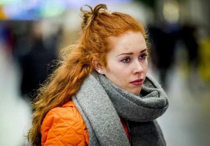 Antoinette De Jong photo 2 — Red, Slim