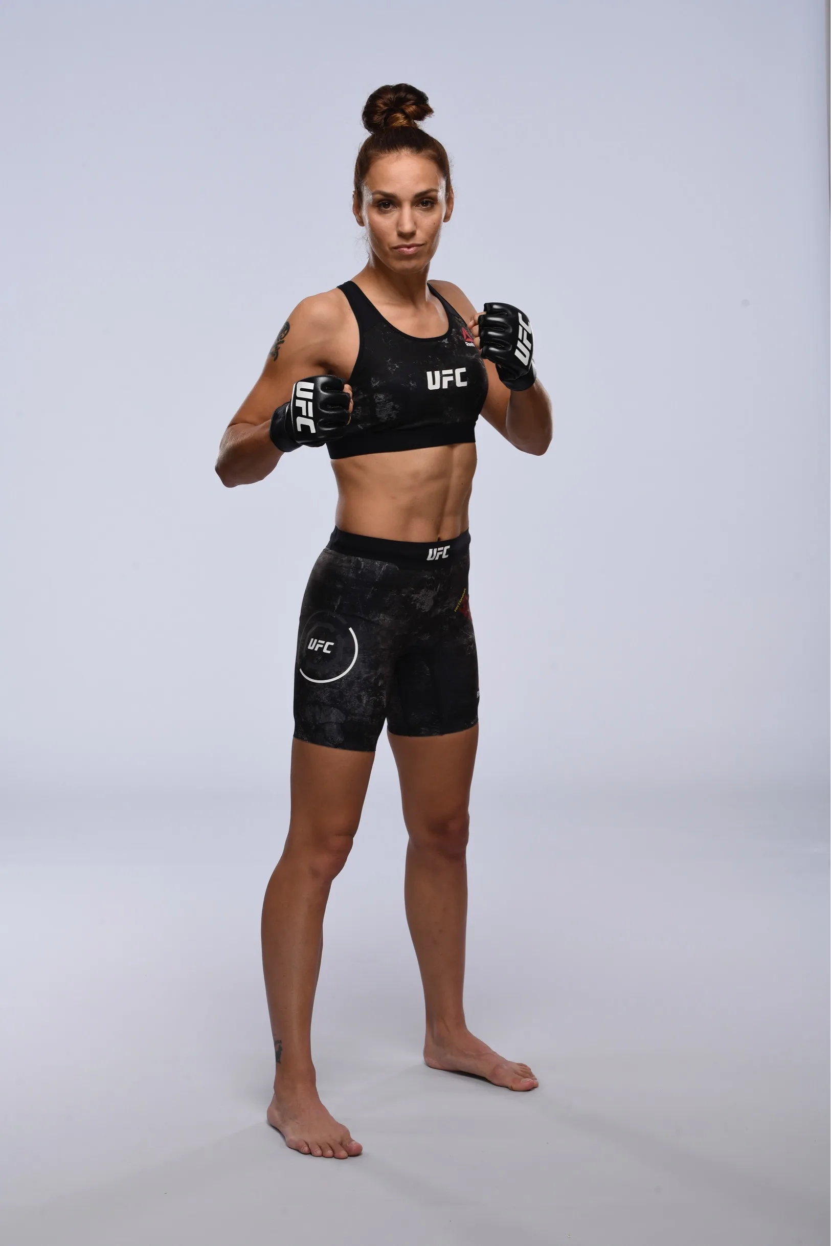 Antonina Shevchenko photo 2 — Brown, Athletic