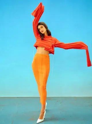 Anya Chalotra photo 3 — Slim, Brown