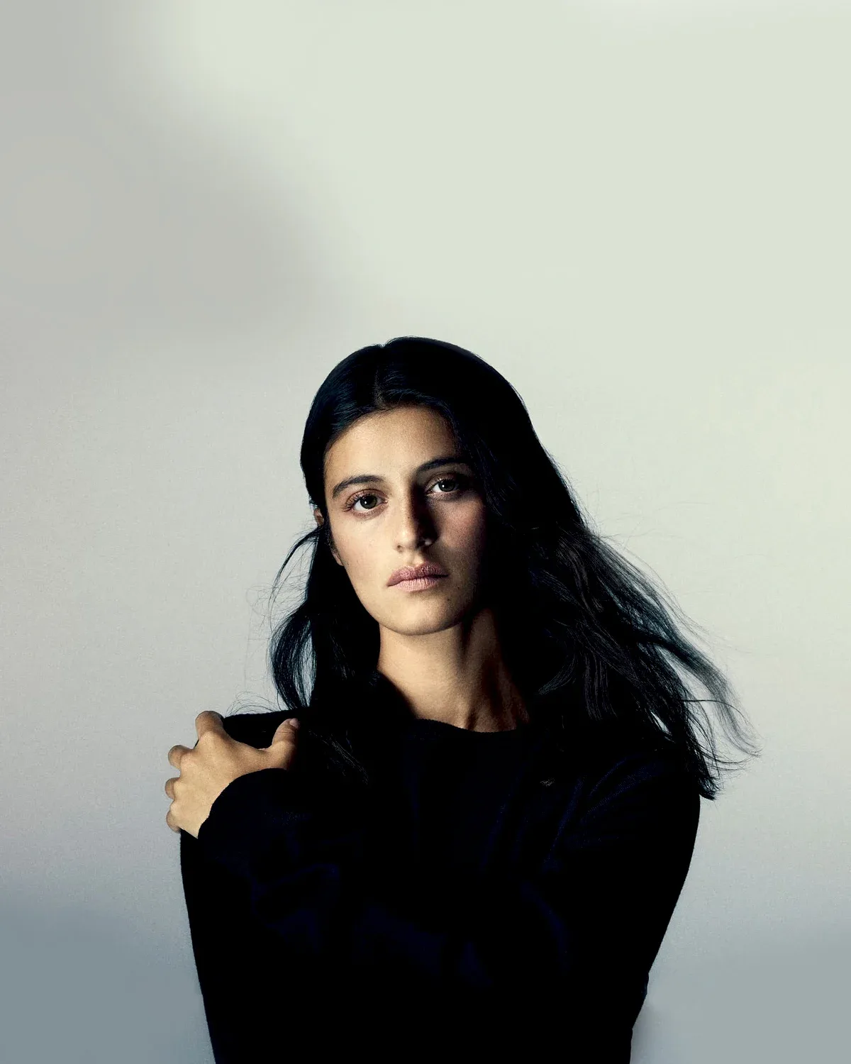 Anya Chalotra photo 9 — Slim, Brown