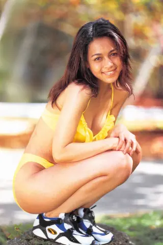 Anza (Singer) photo 3 — Slim, Brown