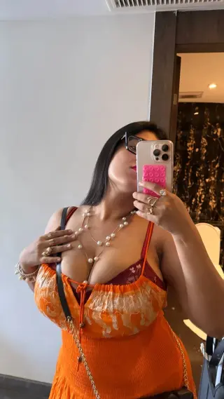 Apoorva Bhalla photo 10 — Brown, Asian