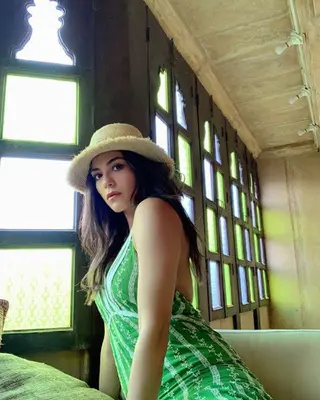 Archana Vijaya photo 10 — Brown, Asian