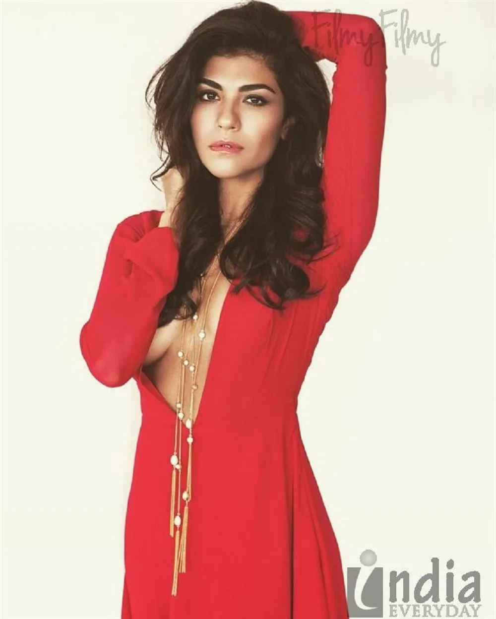 Archana Vijaya photo 8 — Black, Slim