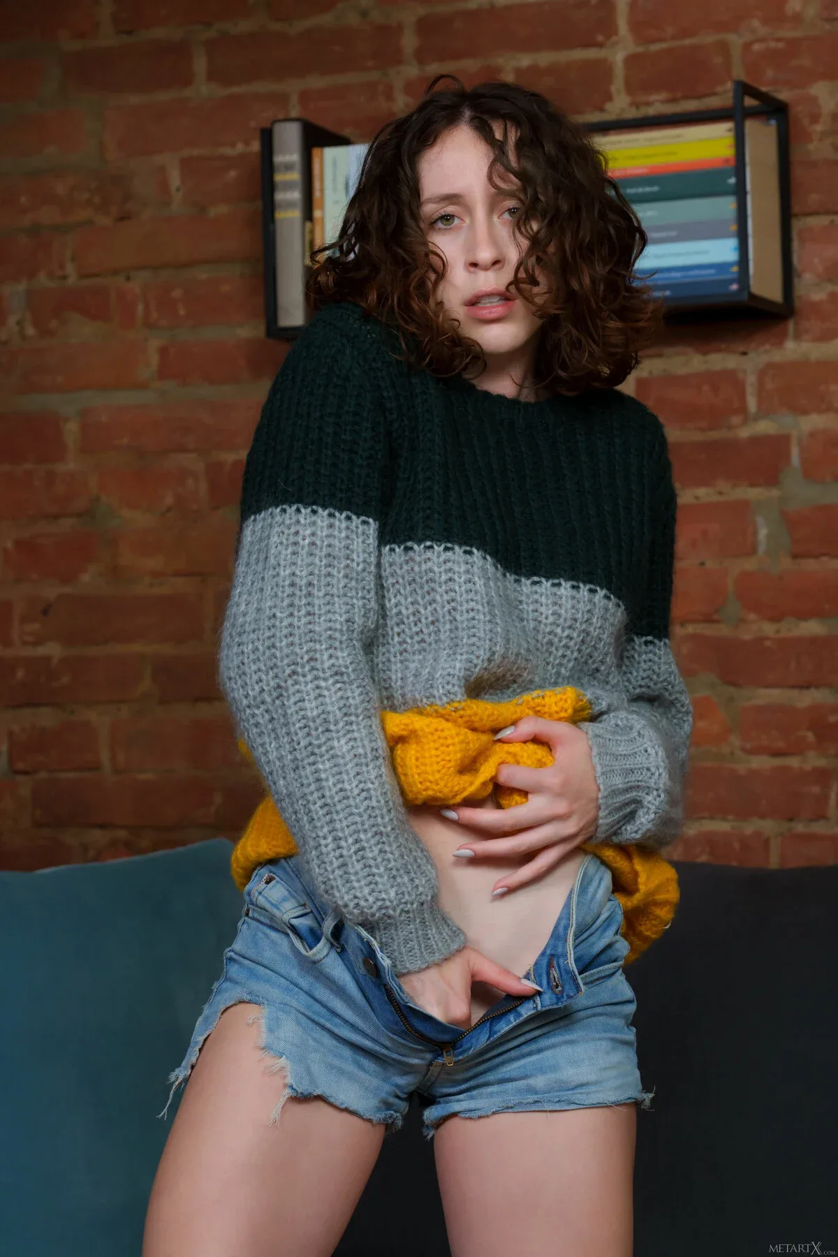 Arden Tate photo 3 — Athletic, Green