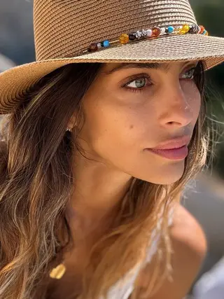 Ariadna Romero photo 18 — Actress, Fashion Designer, Model, Realtor, Cuban),  (Italian
