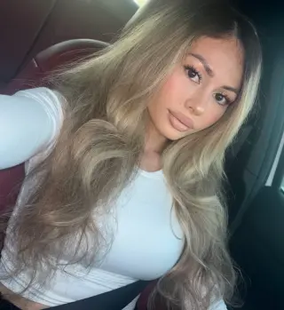 Ariana Lively photo 17 — Latin, Adult Model, Model, Stripper