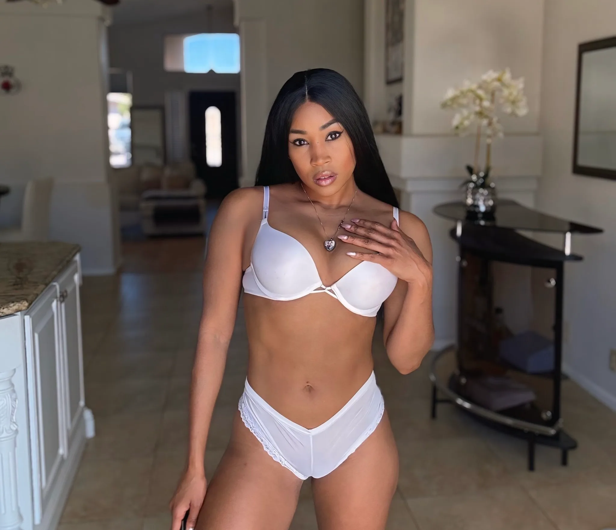 Ariane Andrew photo 8 — Black, Athletic
