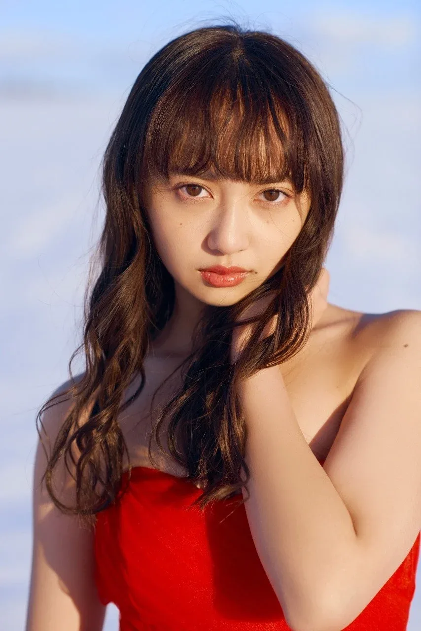 Arisa Komiya photo 14 — Slim, Asian