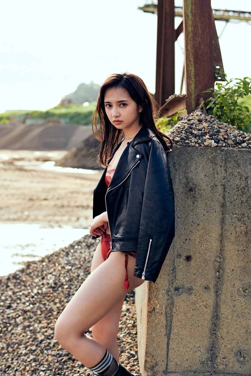 Arisa Komiya photo 17 — Japanese, Slim