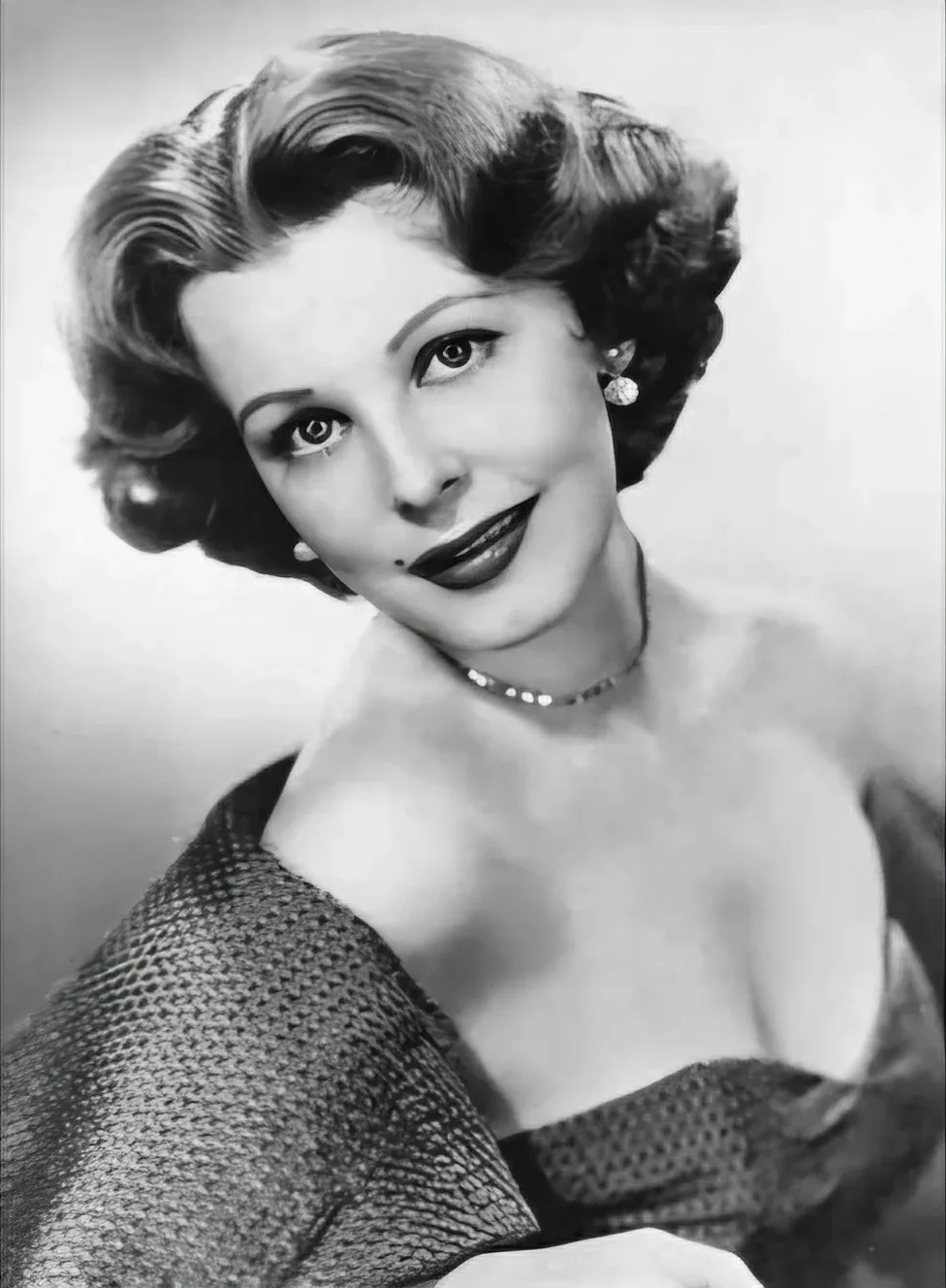Arlene Dahl photo 13 — American, Red