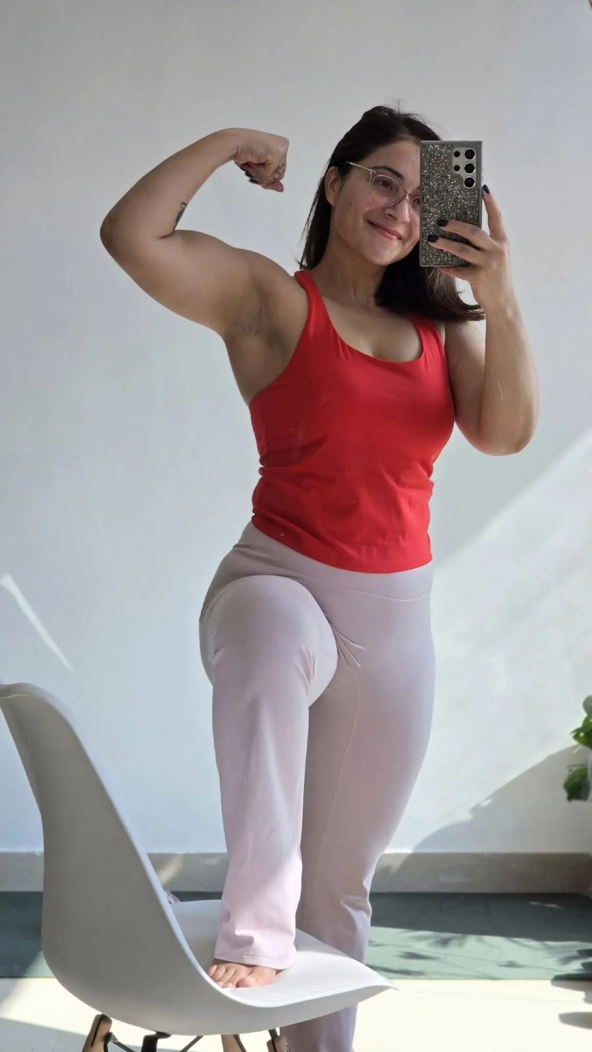 Arti Raghuvanshi photo 10 — Brown, Asian