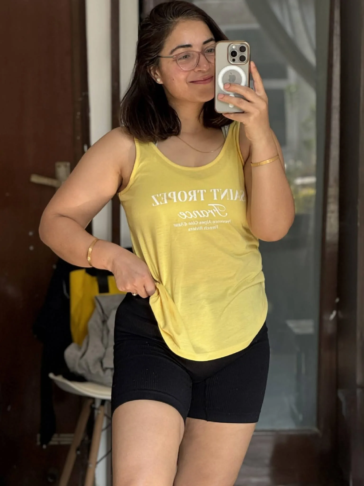 Arti Raghuvanshi photo 9 — Muscular, Brown
