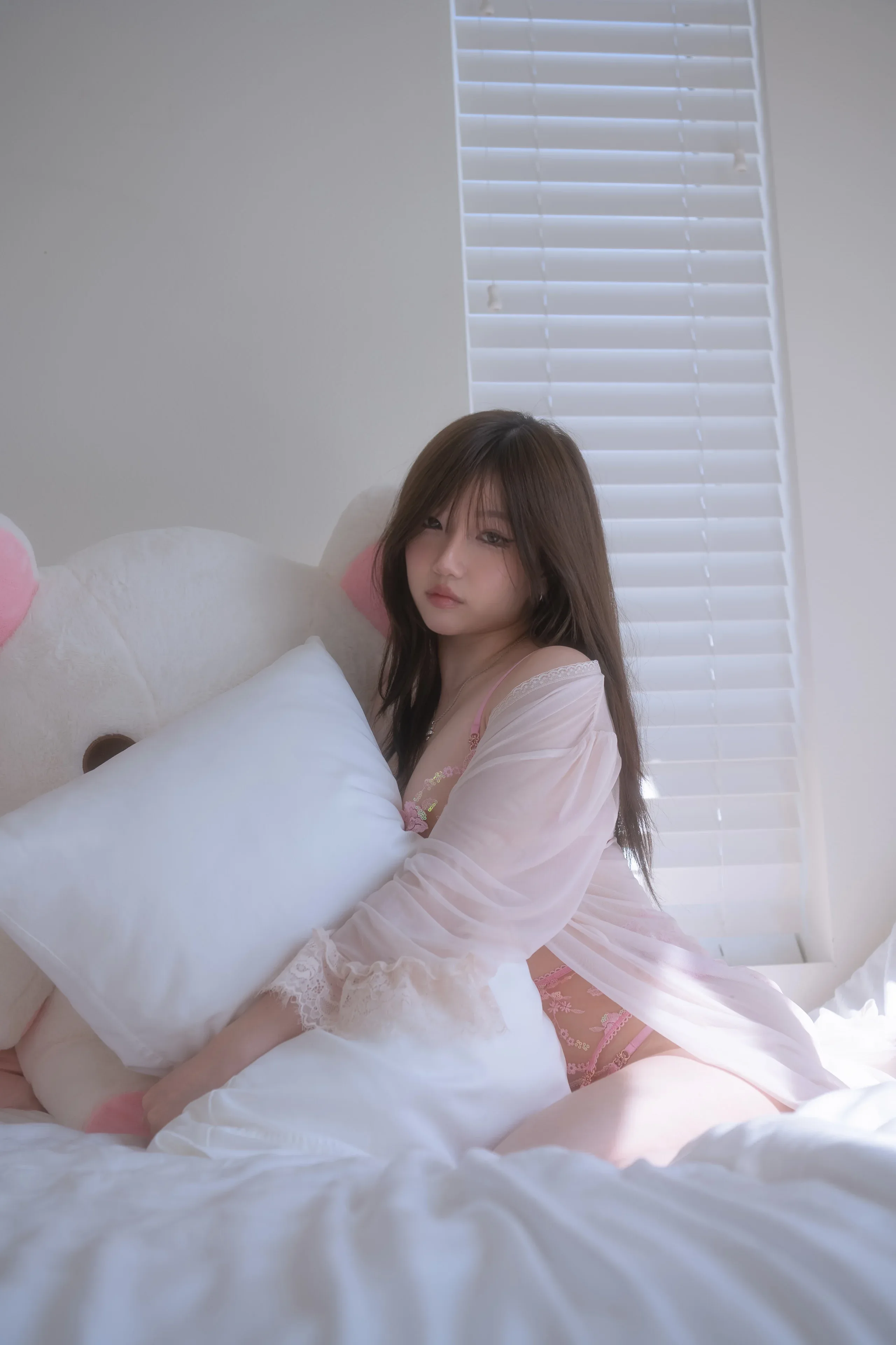 Aryminh photo 12 — Adult Model, Camgirl, Model, Vietnamese