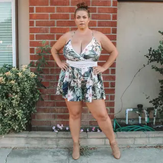 Ashleigh Dunn photo 7 — American, Brown