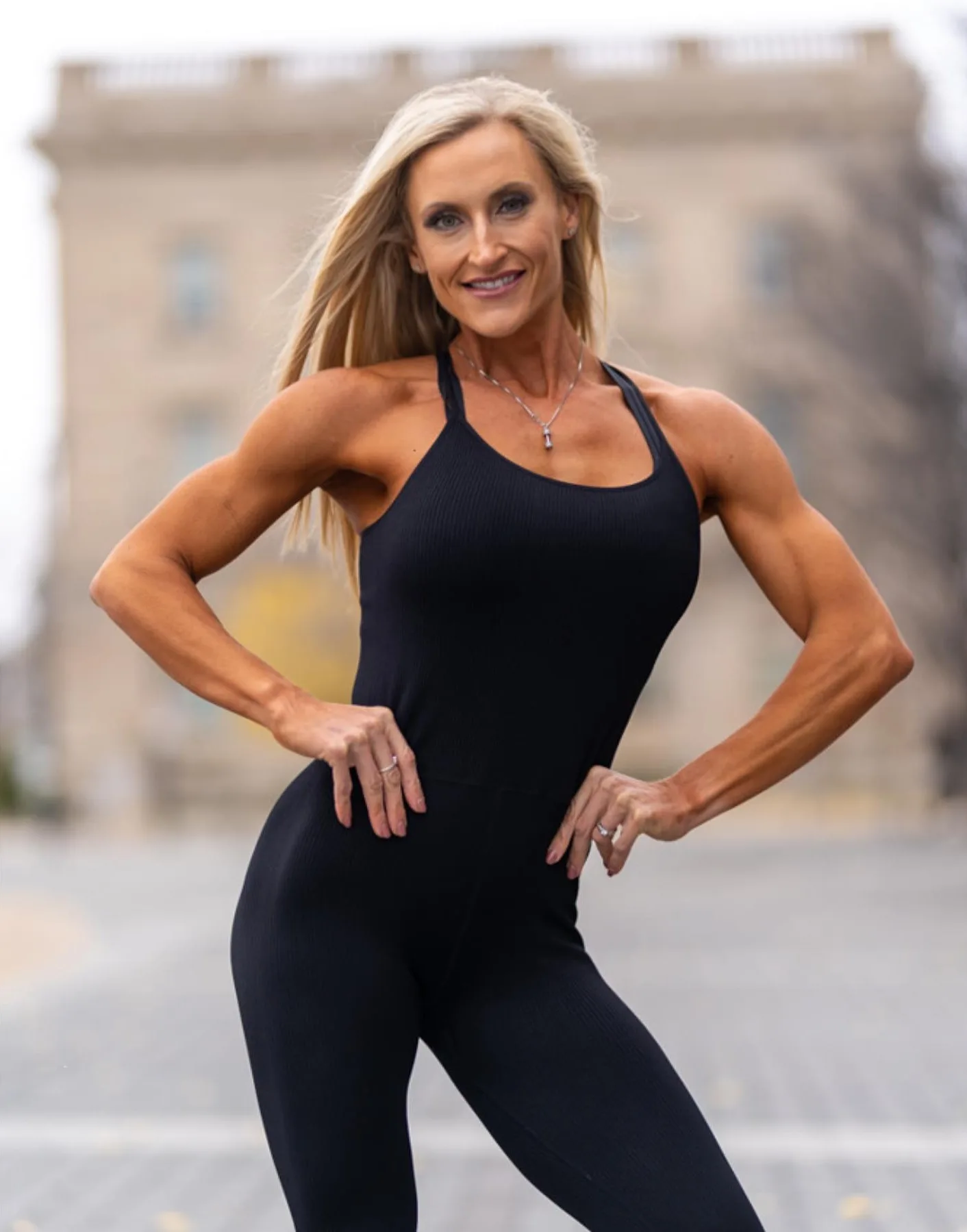Ashley Duncan photo 1 — Blonde, Muscular