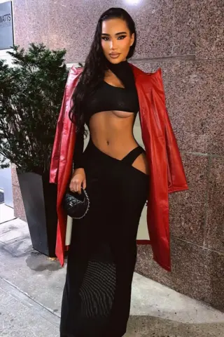 Ashley Ilene photo 1 — American),  (Dominican, Brown