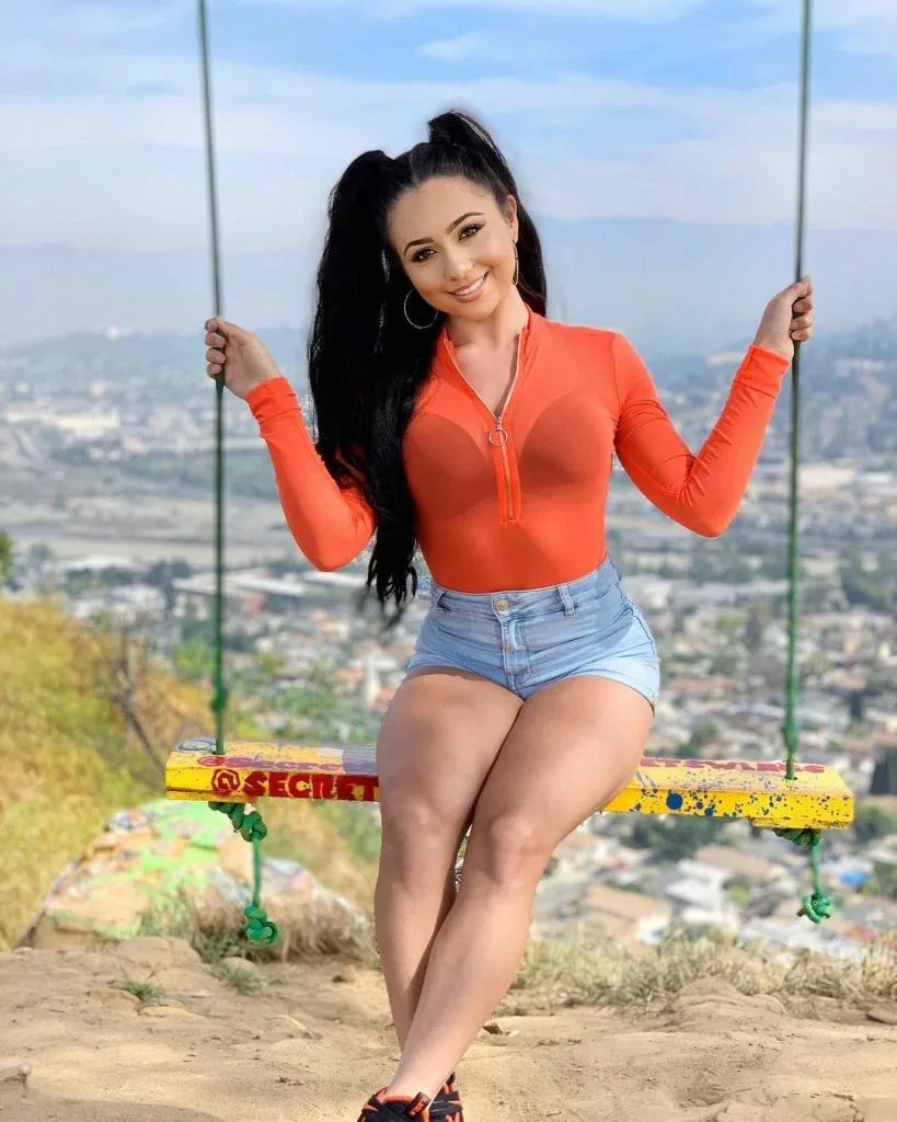 Ashley Nocera photo 17 — Latin, Actress, Cosplayer, Fitness Model, Fitness Trainer, Influencer, Model, TikTok Star, YouTuber