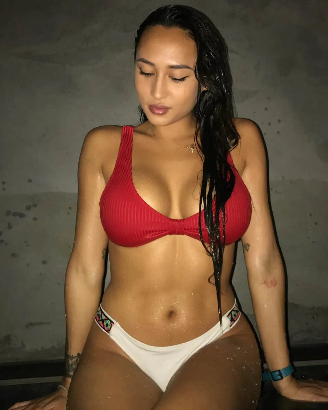 Astrid Nelsia photo 25 — French),  (Vietnamese, Black