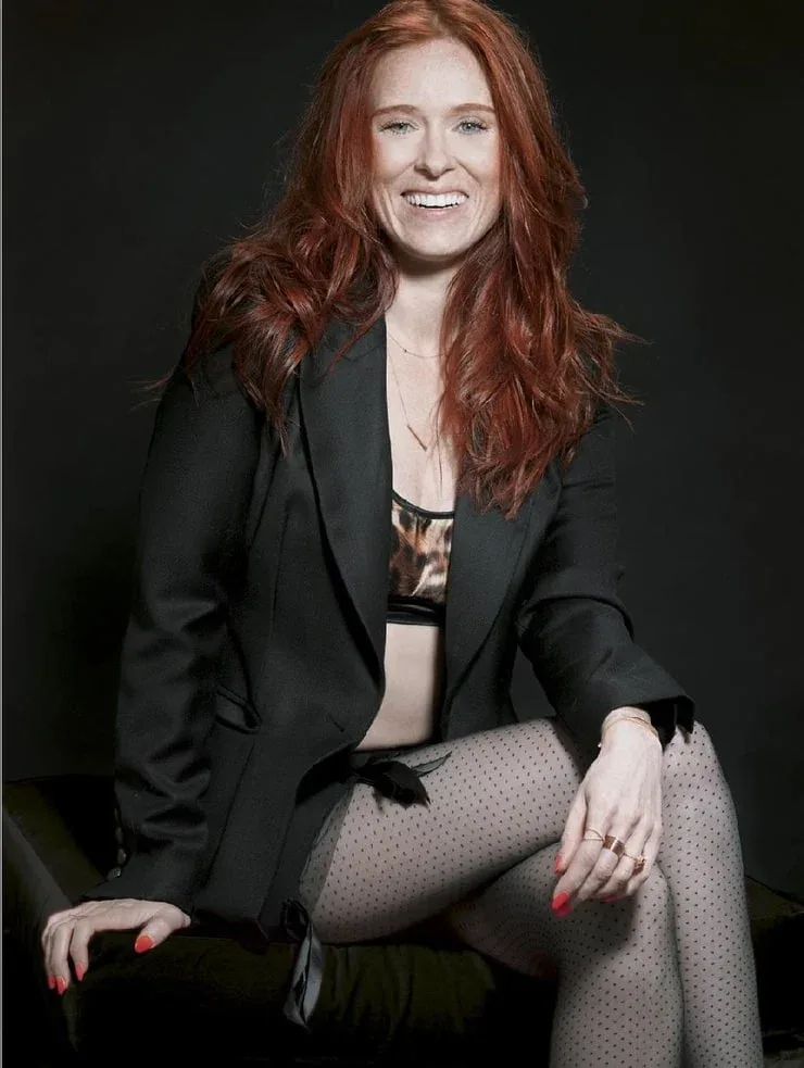Audrey Fleurot photo 1 — French, Red