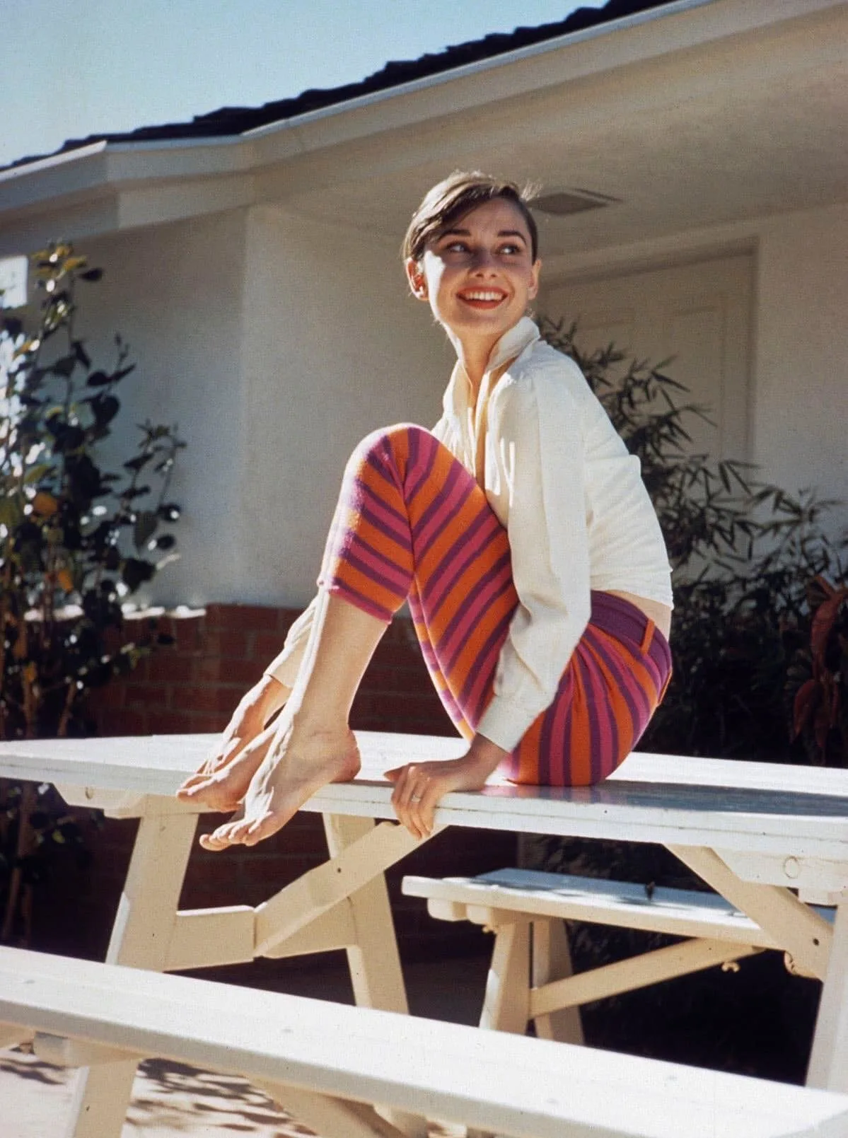 Audrey Hepburn photo 12 — Actress (former), British