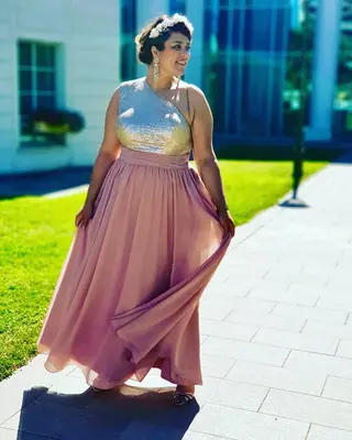 Aurelie Giot photo 8 — Caucasian, Blogger, Plus Size Model