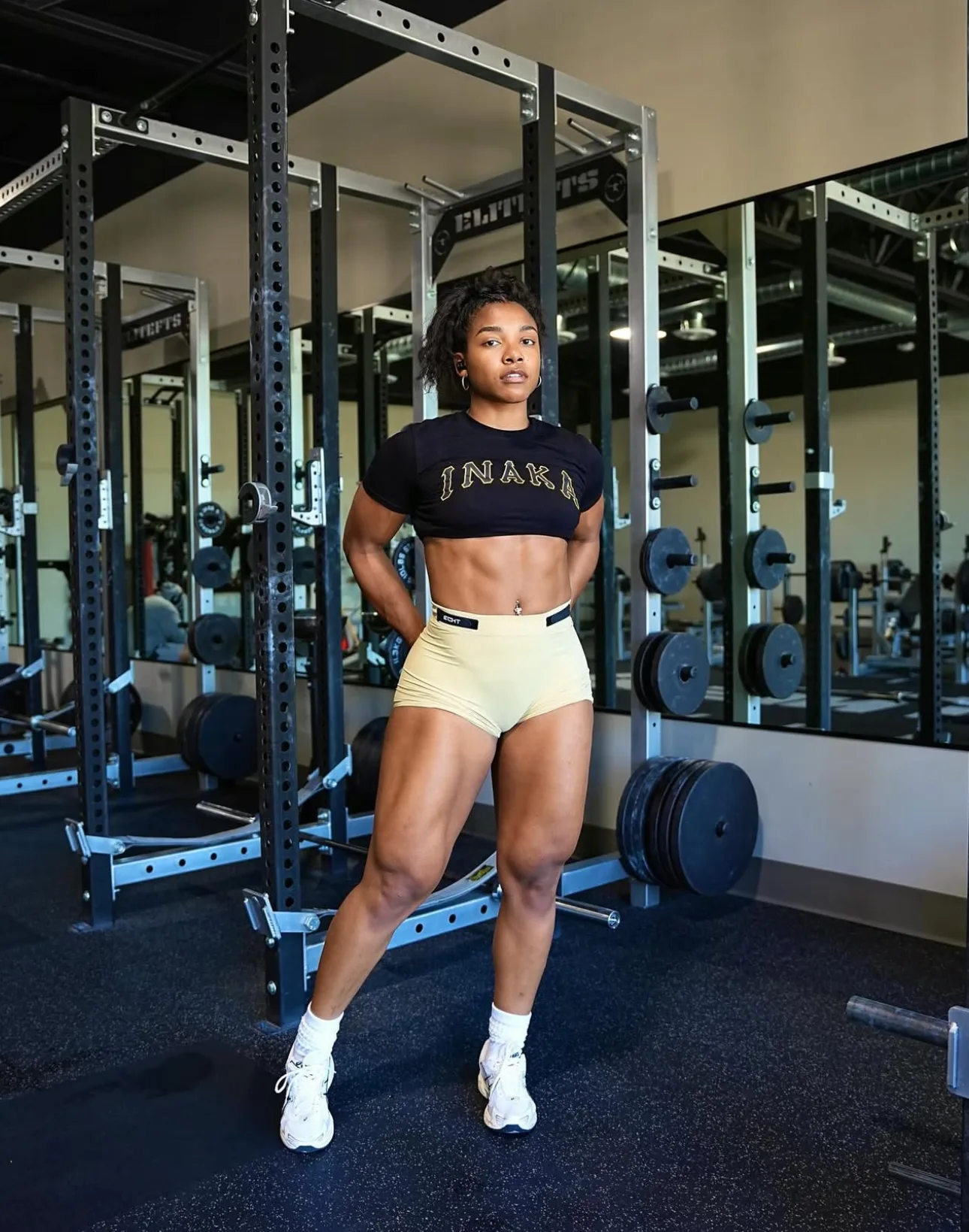 Ava Bracey photo 8 — Black, Muscular