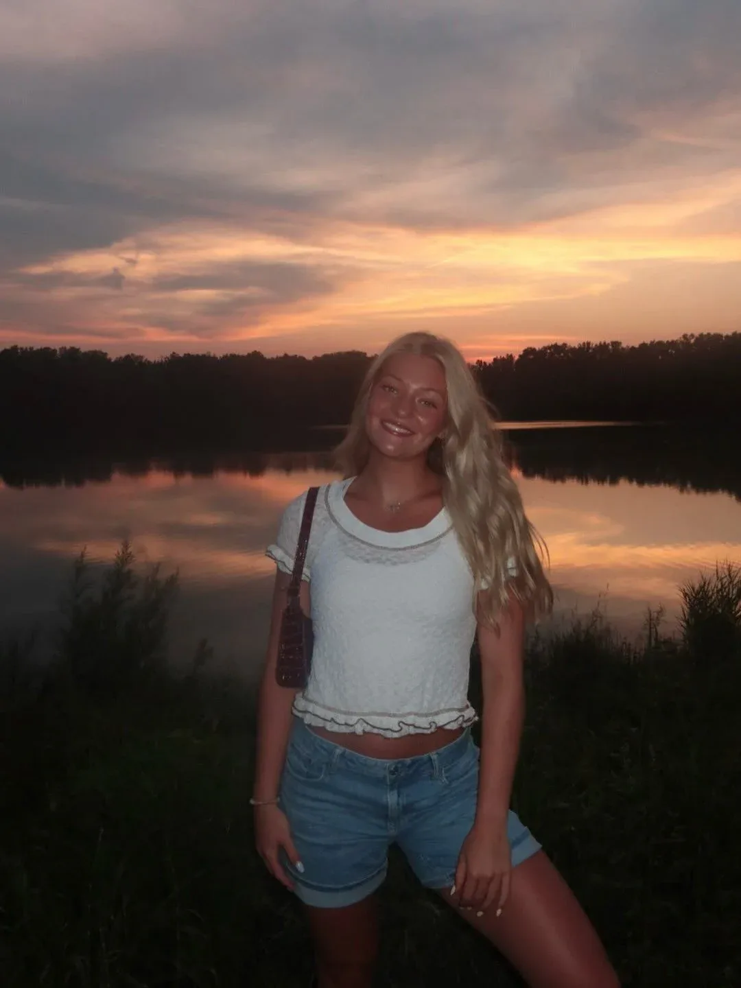 Ava Utterback photo 7 — American, Blonde