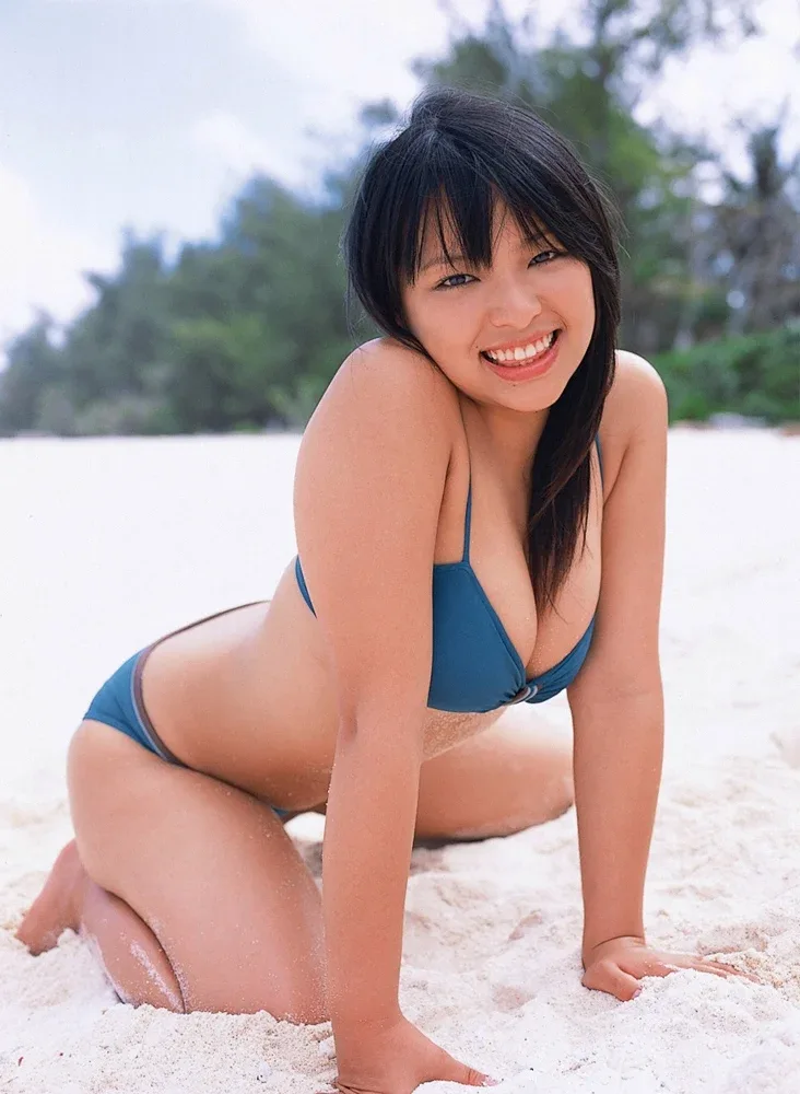 Ayame Misaki — Actress, Gravure Idol, Influencer, Japanese