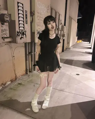 B4il3e photo 1 — American, Black