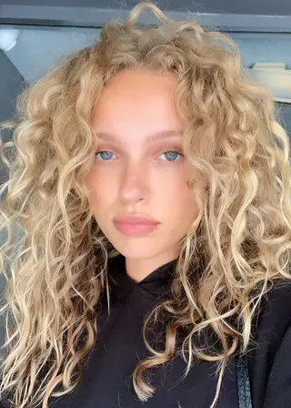 Babette Strijbos photo 11 — Caucasian, Supermodel