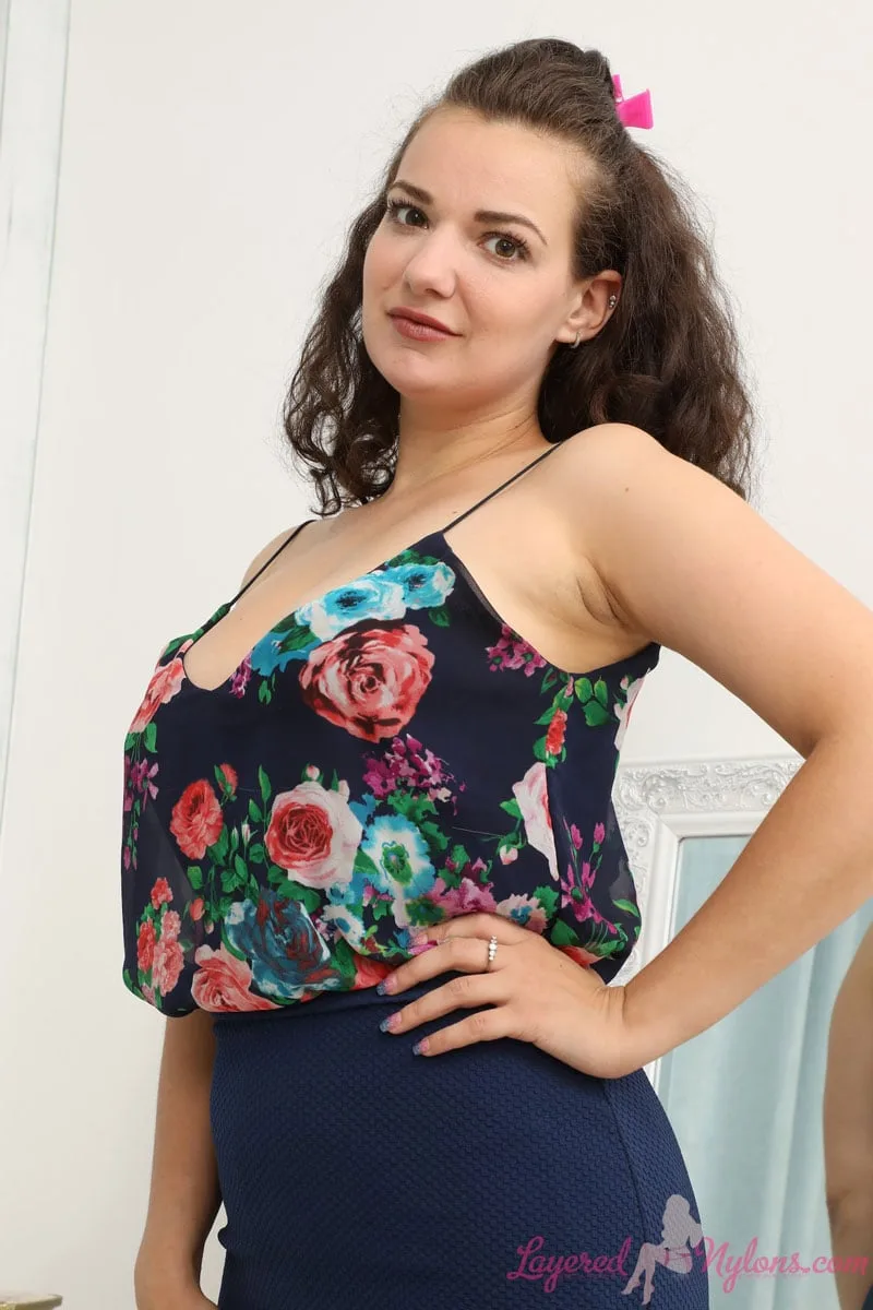 Bad Dolly photo 29 — Caucasian, Adult Model