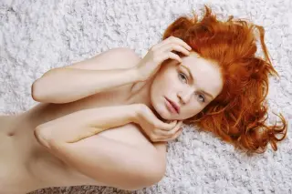 Barbara Babeurre photo 2 — Red, Average