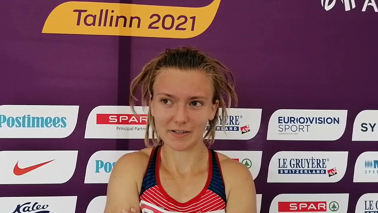 Barbora Malikova photo 3 — Brown, Caucasian