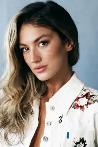 Becca Jackson photo 21 — Slim, Brown