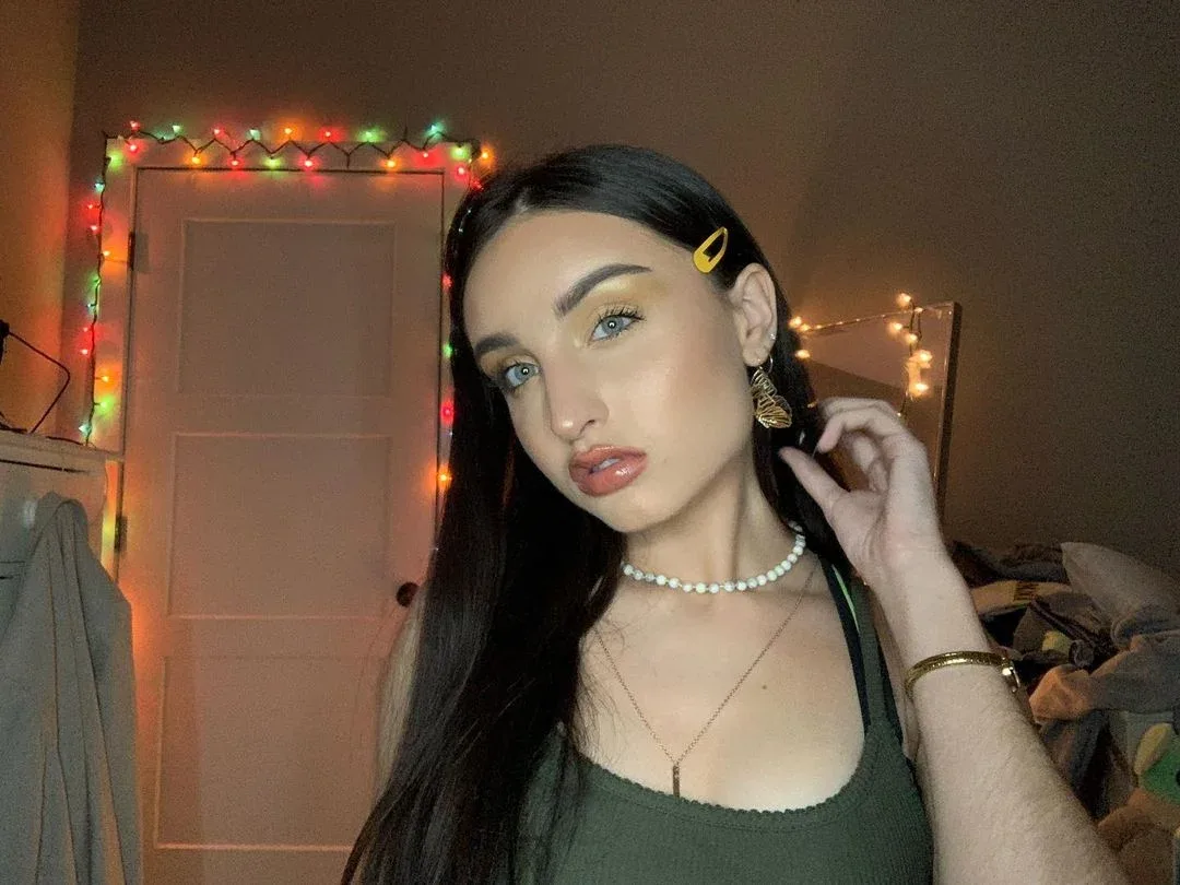 Beebee ASMR photo 19 — American, Black