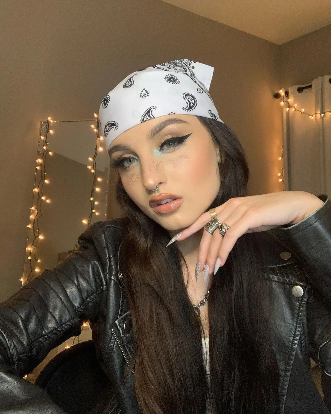 Beebee ASMR photo 6 — ASMR Star, Cosplayer, YouTuber, American