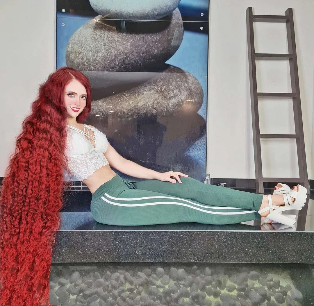 Bella Duenas photo 17 — Latin, Dentist, Influencer