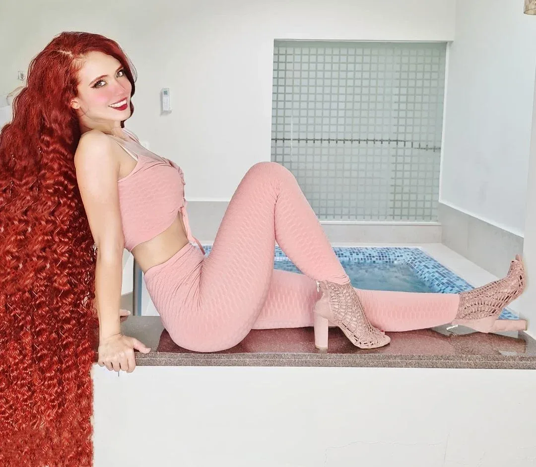 Bella Duenas photo 18 — Dentist, Influencer, Mexican