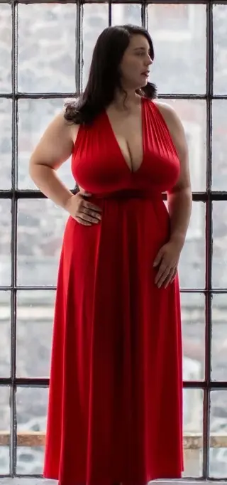 Bella Mona photo 1 — German, Brown