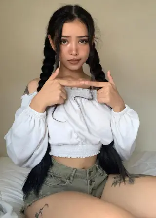 Bella Poarch photo 16 — Brown, Mixed-race (primarily Asian)