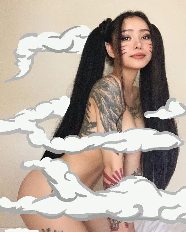 Bella Poarch photo 18 — Actress, Cosplayer, Gamer, Influencer, Military Personnel (former), Musician, TikTok Star, YouTuber, American