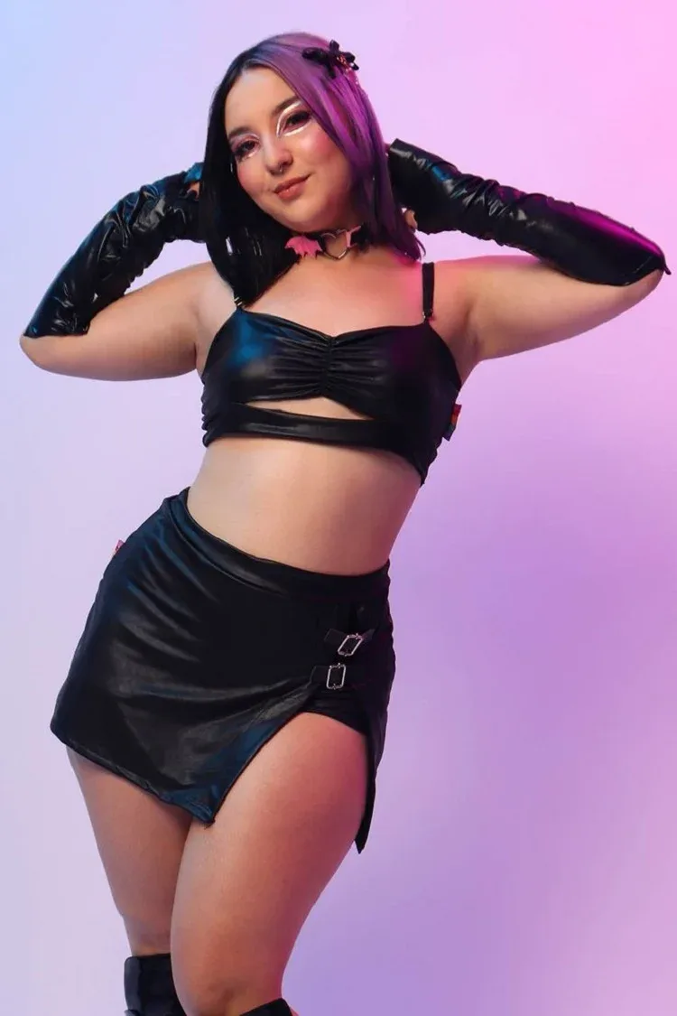 Belle Belinha — Adult Model, Influencer, Musician: Singer, TikTok Star, Brazilian