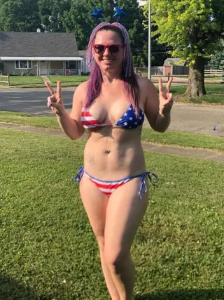 Beth Crist photo 1 — American, Auburn