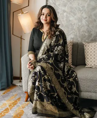 Bhavana photo 7 — Indian, Black