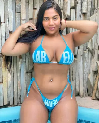 Bianca Bezerra photo 8 — Black, Chubby