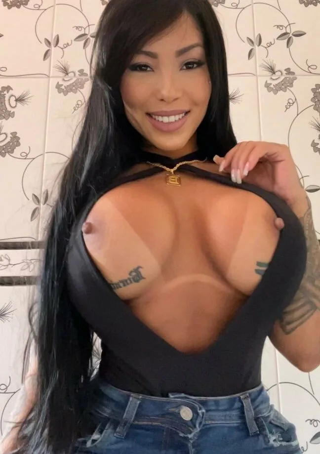 Bibi Griffo photo 8 — Black, Chubby