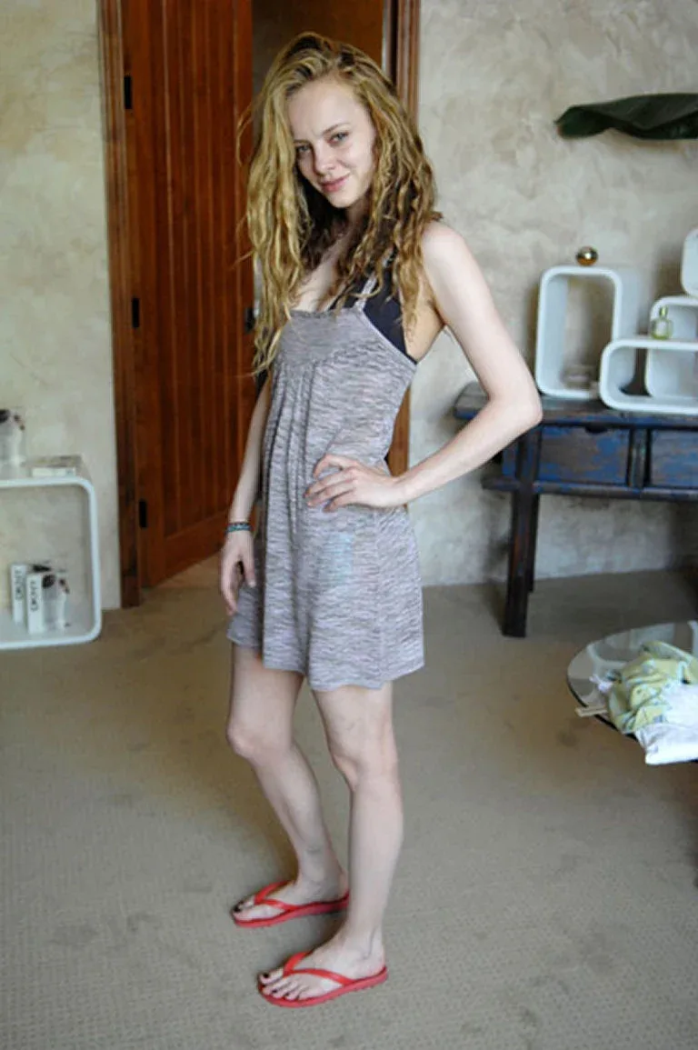 Bijou Phillips photo 16 — Hazel, Caucasian